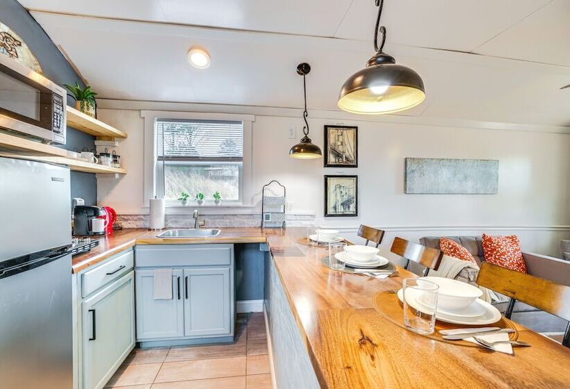 Cozy Decatur Cabin W/ Views ~ 1 Mi To Riverfront!