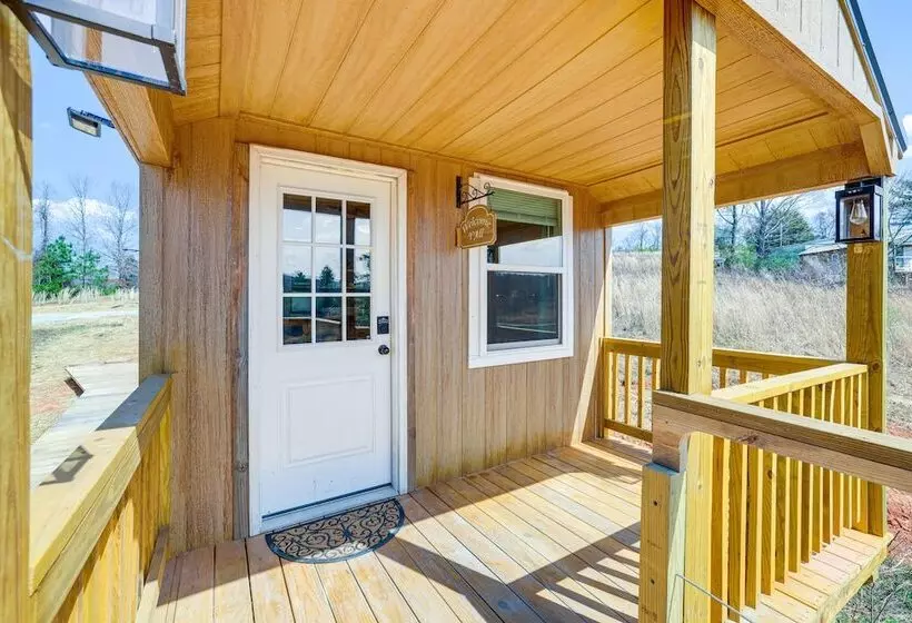 Cozy Decatur Cabin W/ Views ~ 1 Mi To Riverfront!