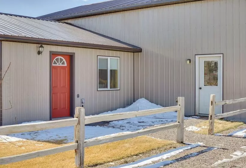 Cozy Dillon Retreat: Fireplace, Mountain Views!