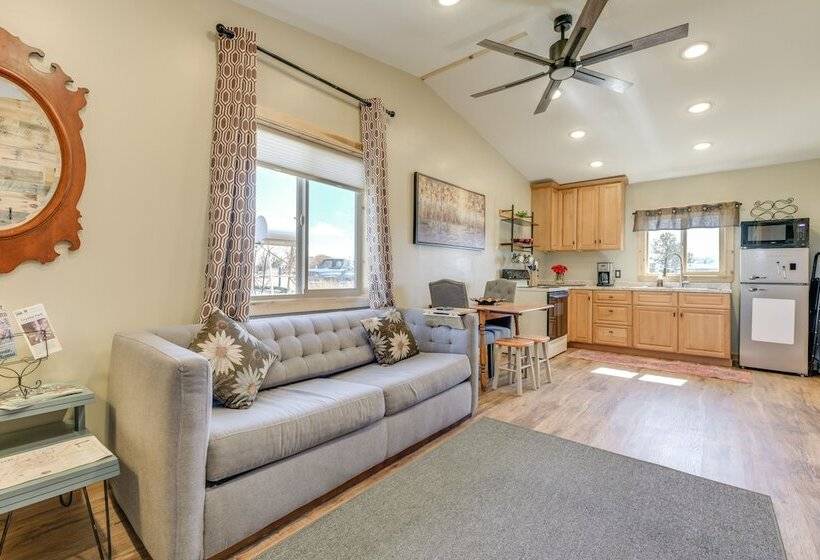 Cozy Dillon Retreat: Fireplace, Mountain Views!