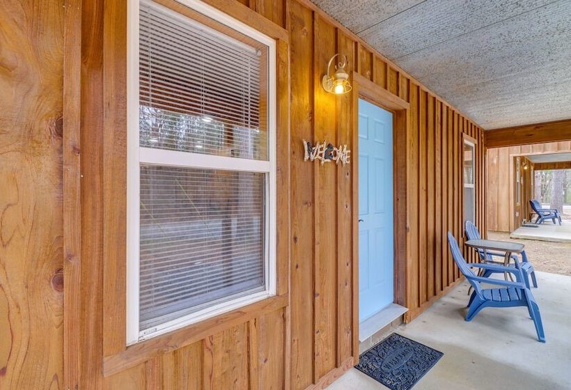 0.5 Mi To Greers Ferry Lake: Heber Springs Cabin