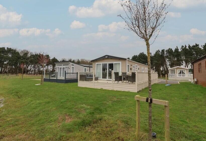 호텔 Whispering Willows 2 Bed Lodge In Scarborough