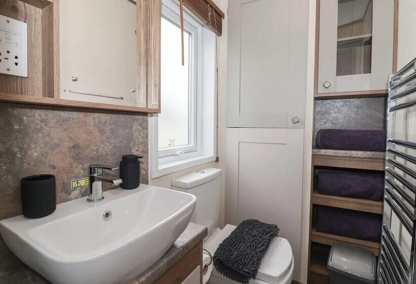 호텔 Whispering Willows 2 Bed Lodge In Scarborough