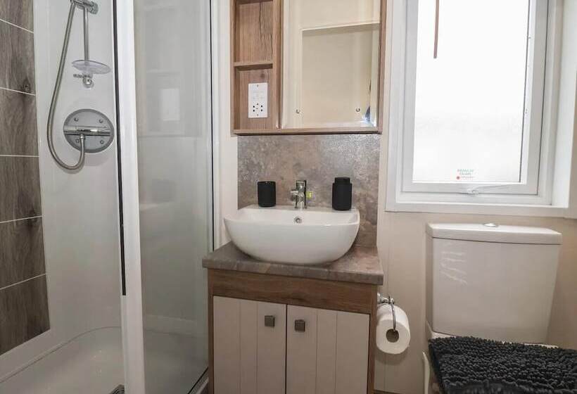 호텔 Whispering Willows 2 Bed Lodge In Scarborough