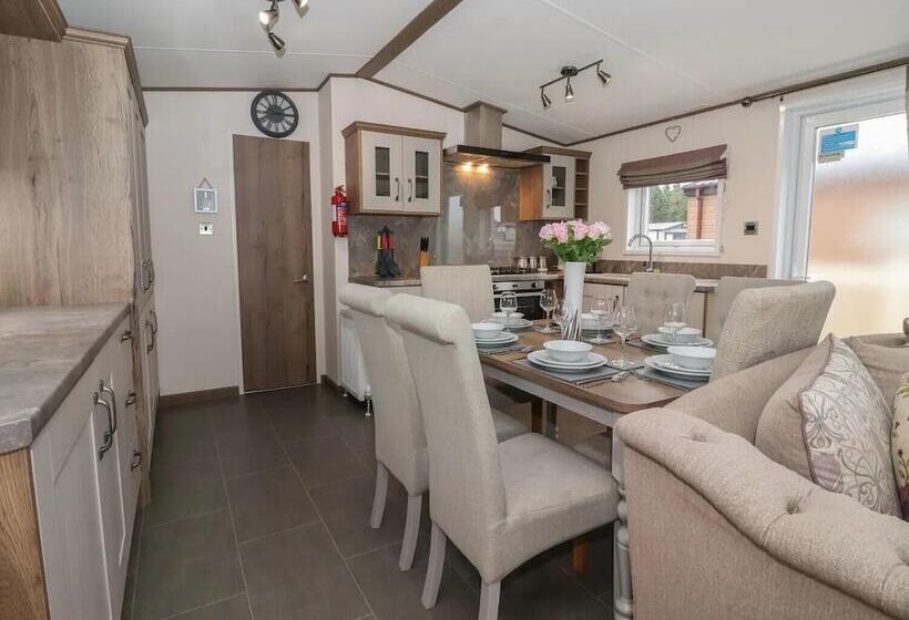 호텔 Whispering Willows 2 Bed Lodge In Scarborough