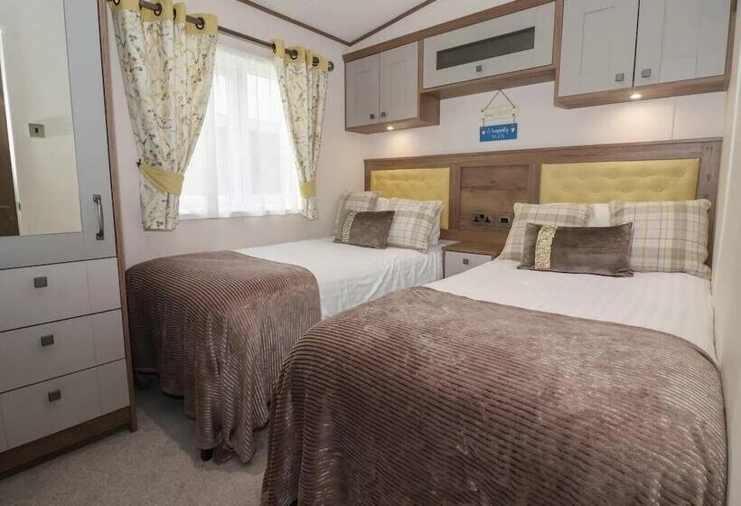 호텔 Whispering Willows 2 Bed Lodge In Scarborough