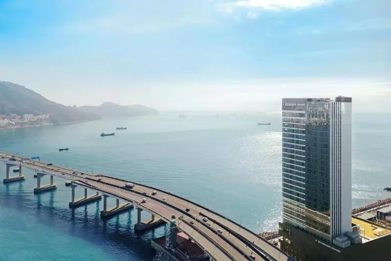 هتل Wyndham Grand Busan Ijin