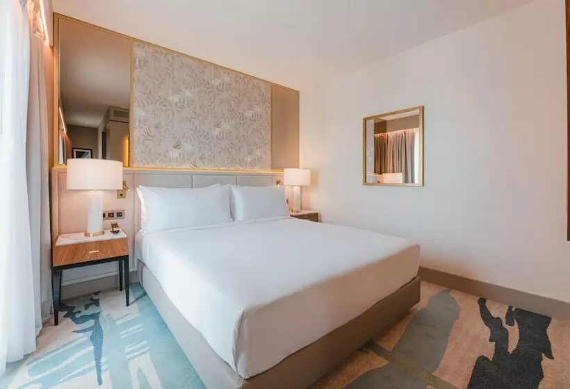 Legacy Hotel Cascais