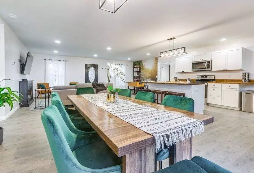 Mt Jackson Home W/ Hot Tub ~ 2 Mi To Bryce Resort!