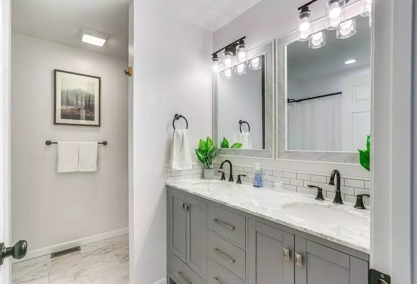 Mt Jackson Home W/ Hot Tub ~ 2 Mi To Bryce Resort!