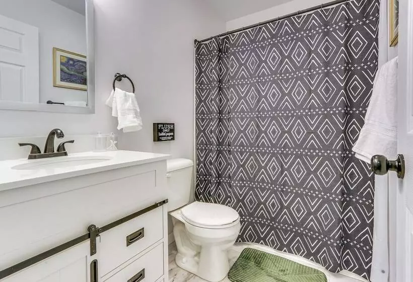 Mt Jackson Home W/ Hot Tub ~ 2 Mi To Bryce Resort!