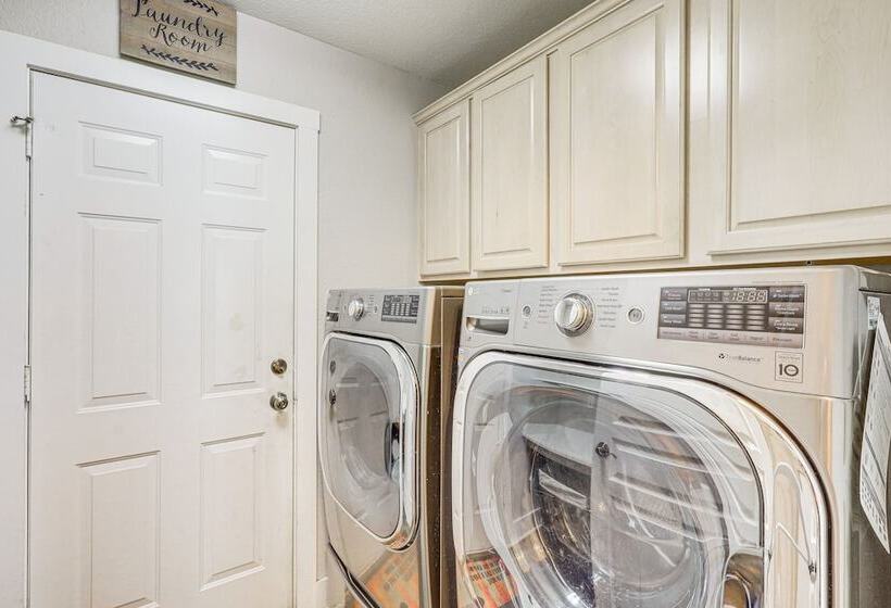 5 Mi To Belton Lake: Peaceful Home W/ Hot Tub