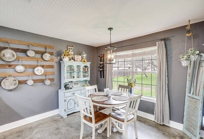 5 Mi To Belton Lake: Peaceful Home W/ Hot Tub