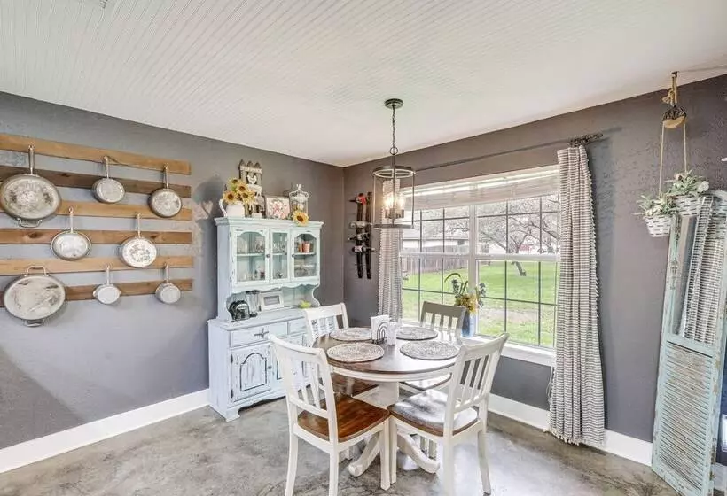 5 Mi To Belton Lake: Peaceful Home W/ Hot Tub