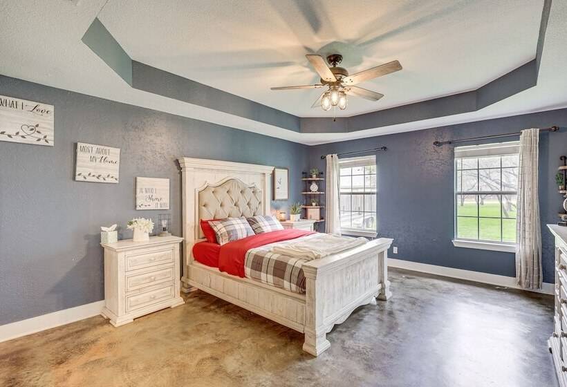 5 Mi To Belton Lake: Peaceful Home W/ Hot Tub