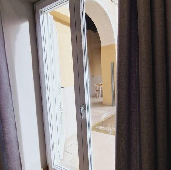 פנסיון Miambra