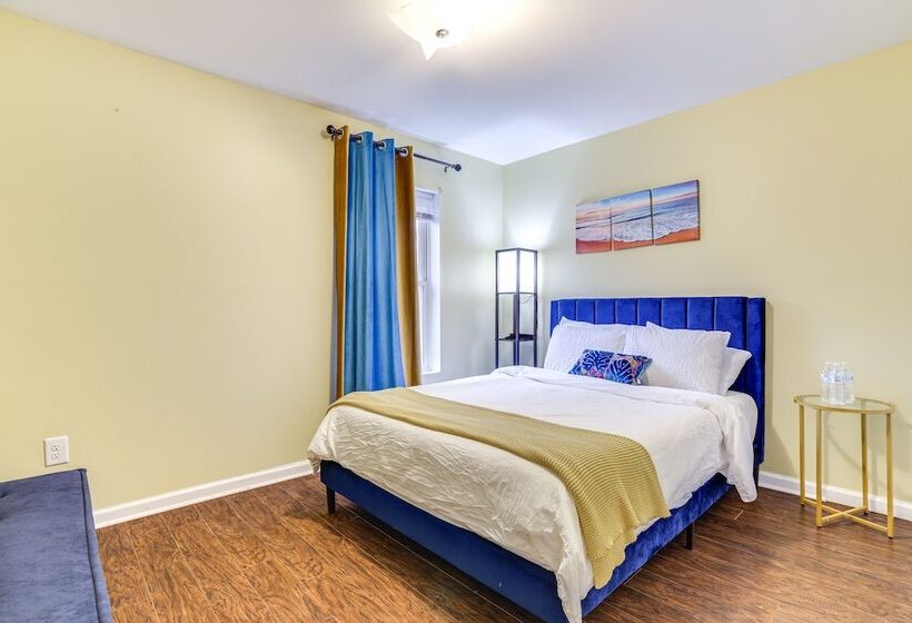 Pet Friendly Tobyhanna Escape Near Hiking & Skiing