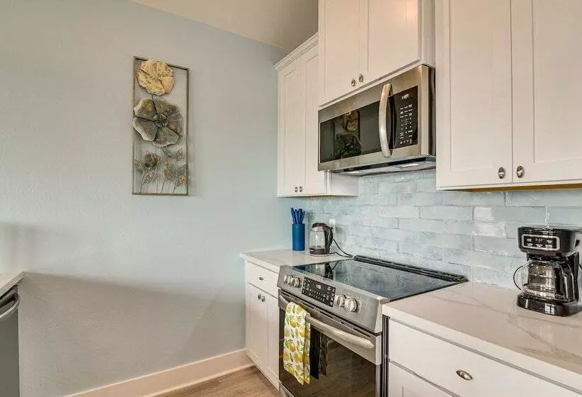 Port Bolivar Beach House W/ Oceanfront Views!