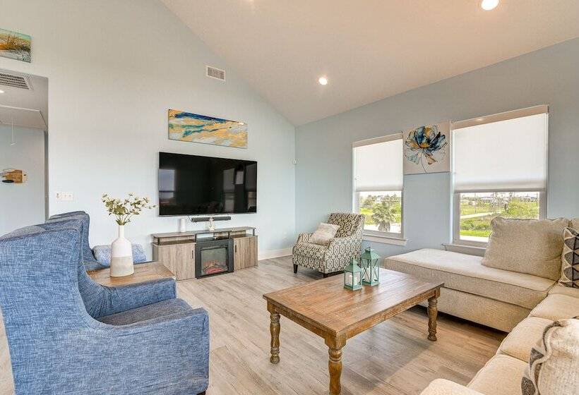 Port Bolivar Beach House W/ Oceanfront Views!