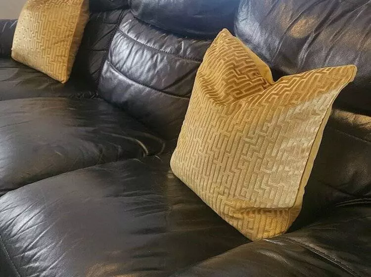 Residenssi Bolton 2bedroom 2bathroom Parking