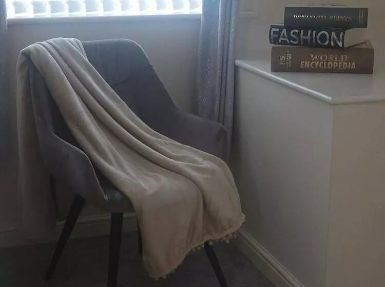 Residenssi Bolton 2bedroom 2bathroom Parking