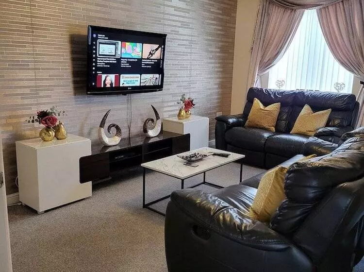 Residenssi Bolton 2bedroom 2bathroom Parking