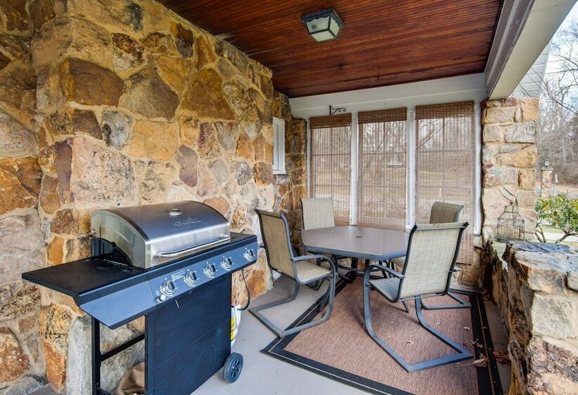 St Petersburg Cottage W/ Porch, 2 Mi To Foxburg!