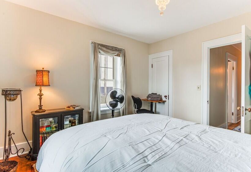 St Petersburg Cottage W/ Porch, 2 Mi To Foxburg!