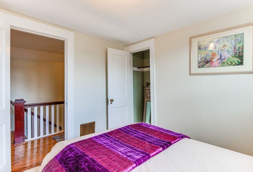 St Petersburg Cottage W/ Porch, 2 Mi To Foxburg!