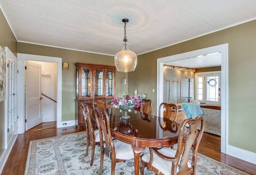 St Petersburg Cottage W/ Porch, 2 Mi To Foxburg!