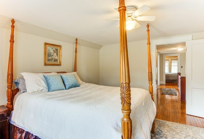 St Petersburg Cottage W/ Porch, 2 Mi To Foxburg!