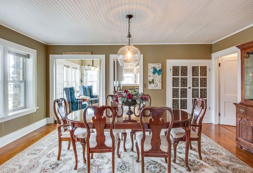 St Petersburg Cottage W/ Porch, 2 Mi To Foxburg!