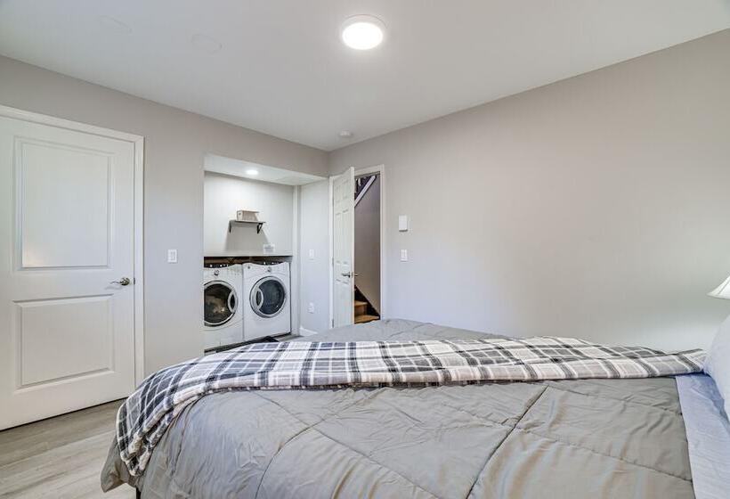 Stylish Tobyhanna Home W/ Fire Pit + Lake Access!