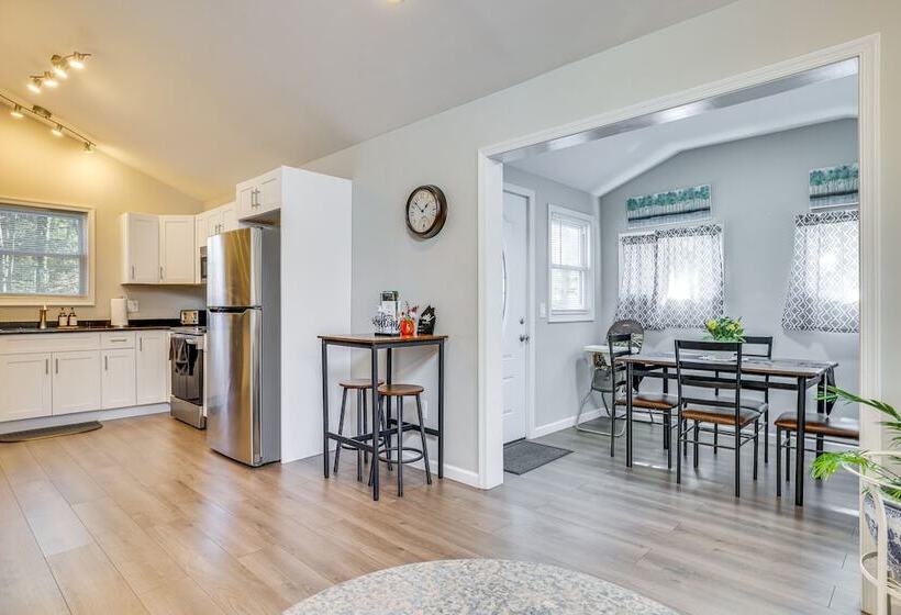 Stylish Tobyhanna Home W/ Fire Pit + Lake Access!