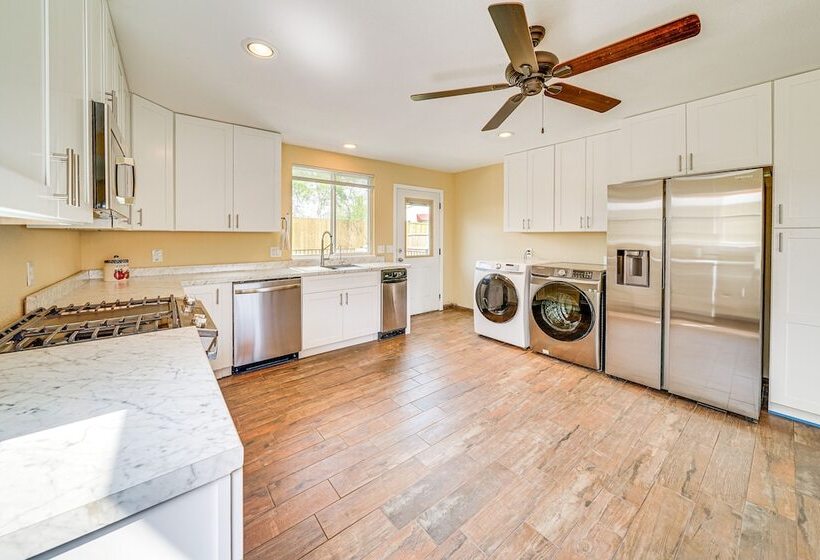 Sunny San Antonio Home Near Downtown: Pets Welcome