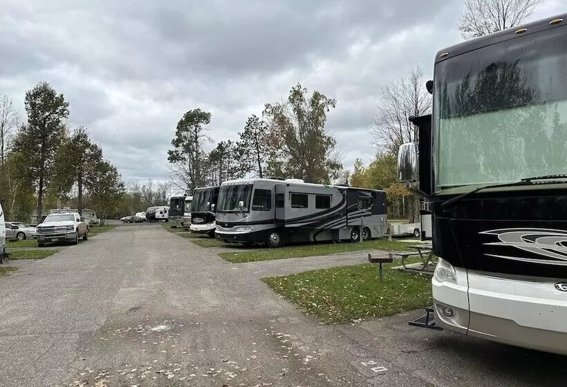 Trails Inn Quadna Mountain Motel & Rv Park