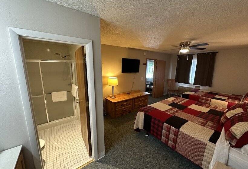 Trails Inn Quadna Mountain Motel & Rv Park