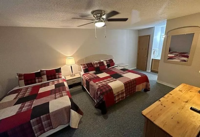 Trails Inn Quadna Mountain Motel & Rv Park