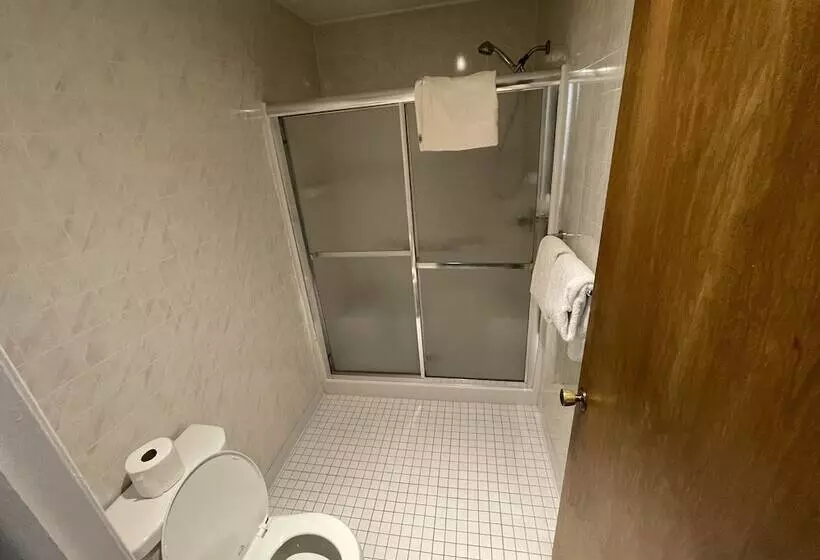 Trails Inn Quadna Mountain Motel & Rv Park