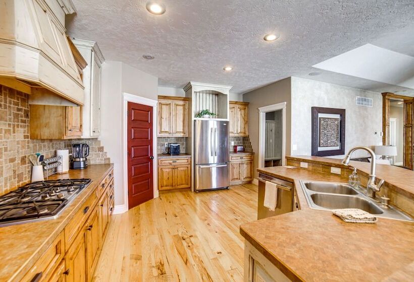 Rigby Home W/ Game Room & Fire Pit