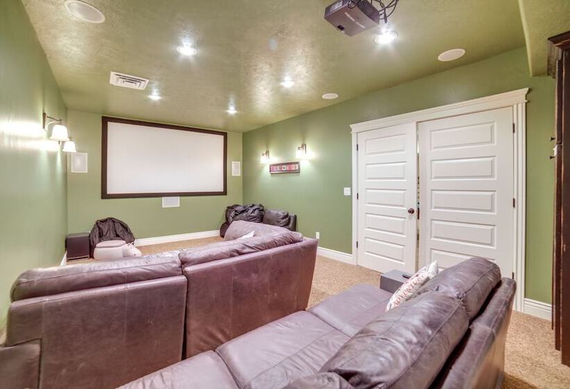 Rigby Home W/ Game Room & Fire Pit