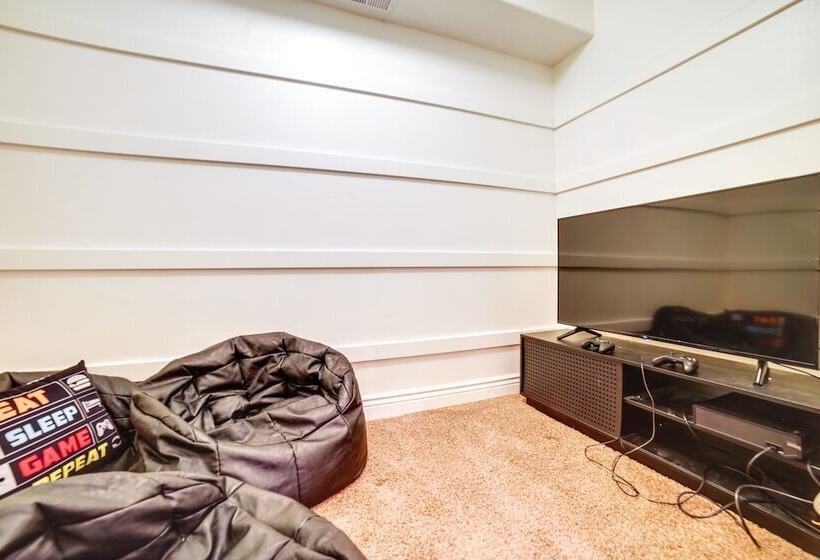 Rigby Home W/ Game Room & Fire Pit