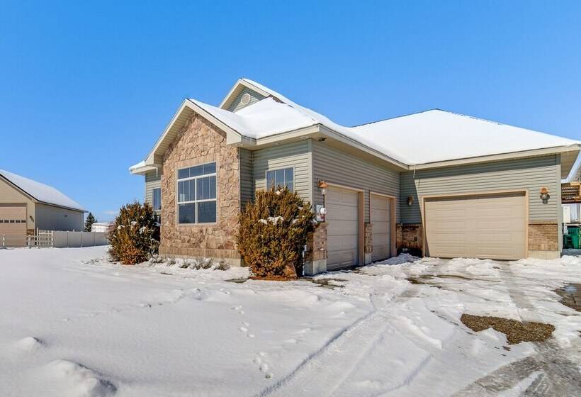 Rigby Home W/ Game Room & Fire Pit