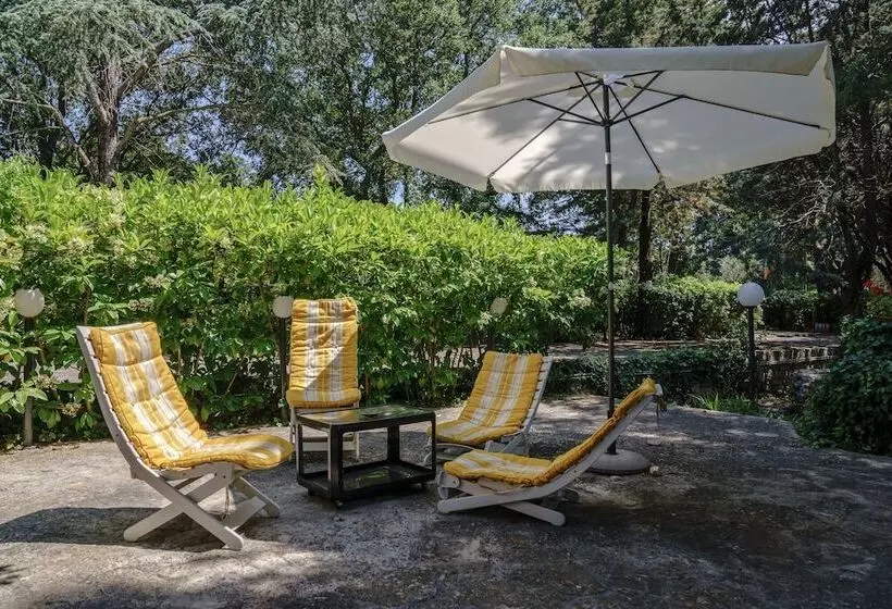 Aamiaismajoitus (B&B) Villa Dan