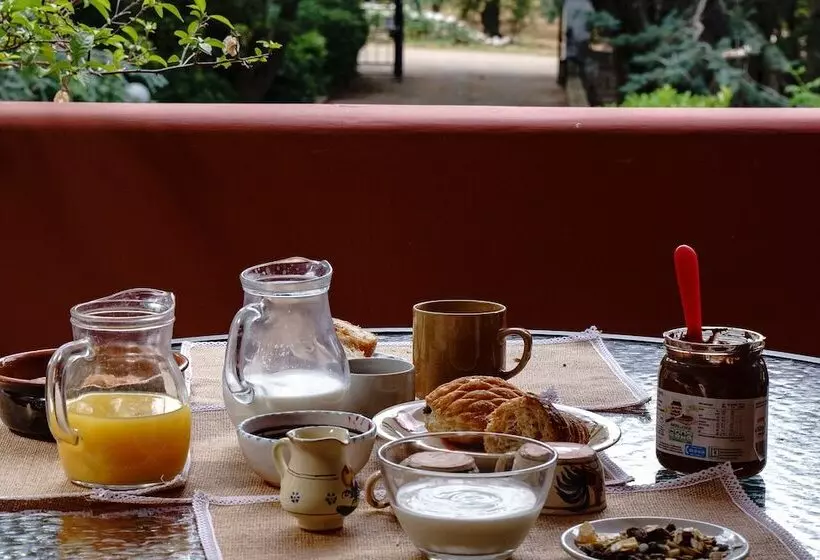 Aamiaismajoitus (B&B) Villa Dan