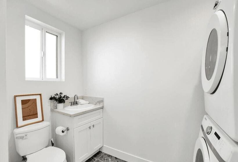 Downtown Delight By Avantstay 10min To Staples