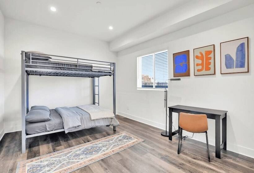 Downtown Delight By Avantstay 10min To Staples