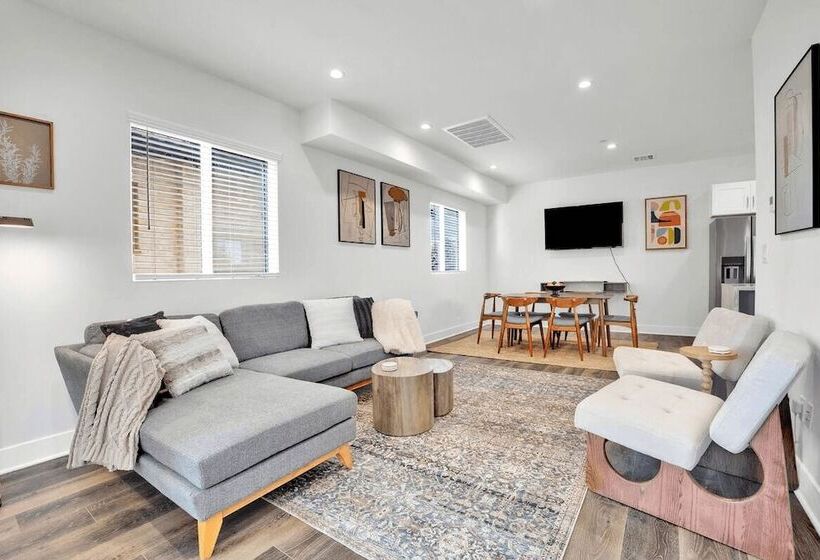 Downtown Delight By Avantstay 10min To Staples