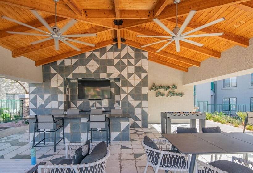 Golf View Oasis: Serenity + Tranquility + Walkability 244