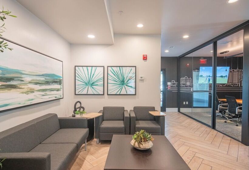 Golf View Oasis: Serenity + Tranquility + Walkability 244